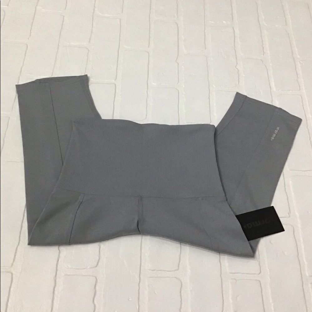 NWT pedal pusher pants leggings high rise gym training sports - Picture 5 of 13